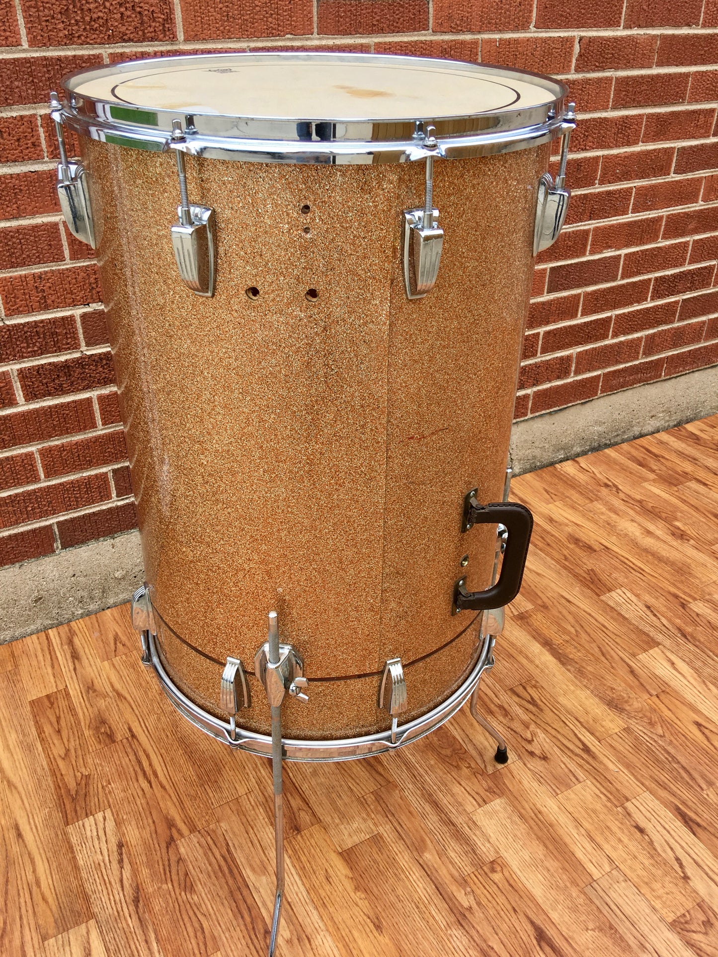 1961 Ludwig "Las Vegas Stand Up" 24x16 Champagne Sparkle Cocktail Drum