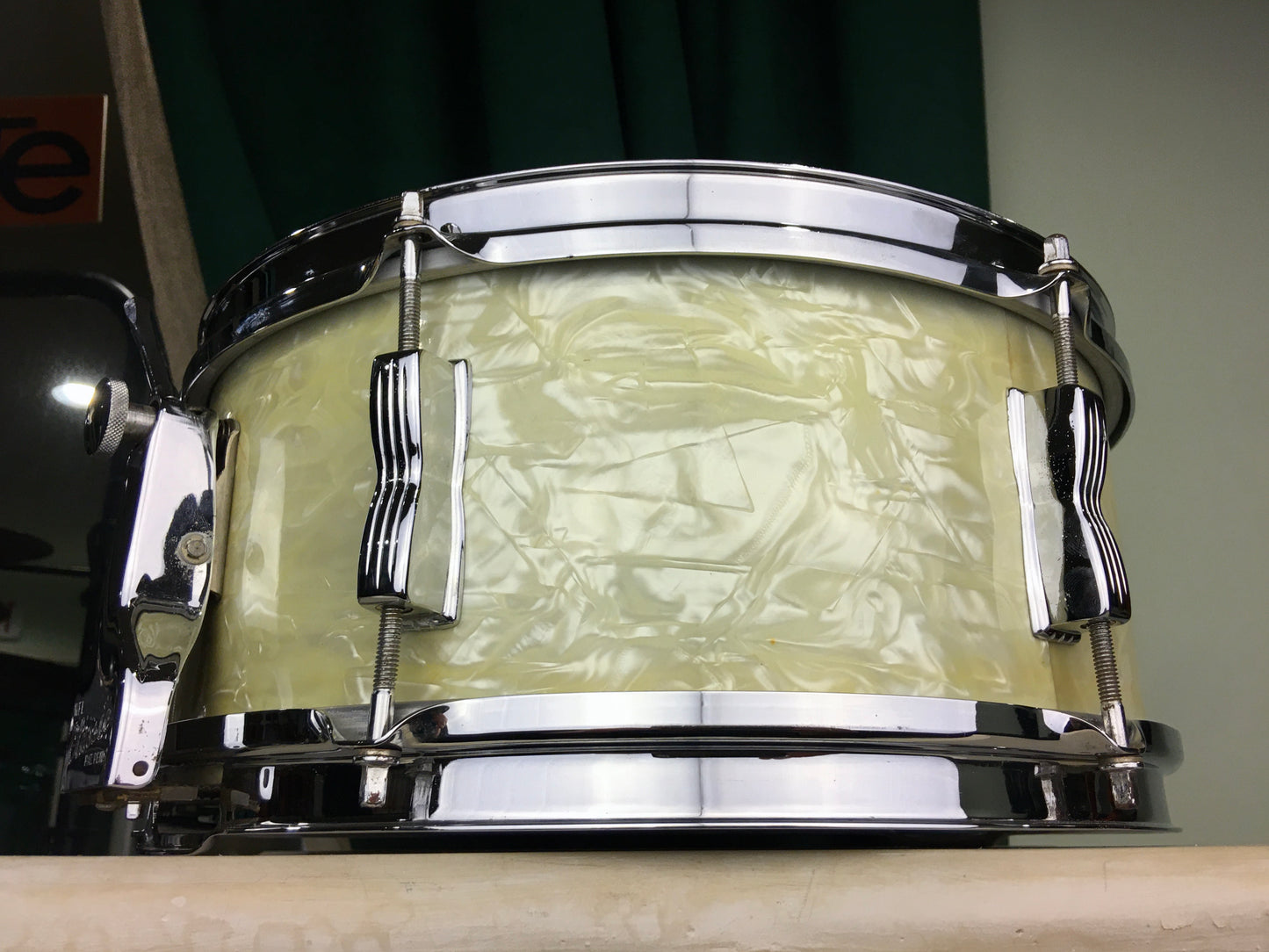 1948-52 WFL Ludwig 5.5x13 "Classic Porto Pak" Snare Drum White Marine Pearl