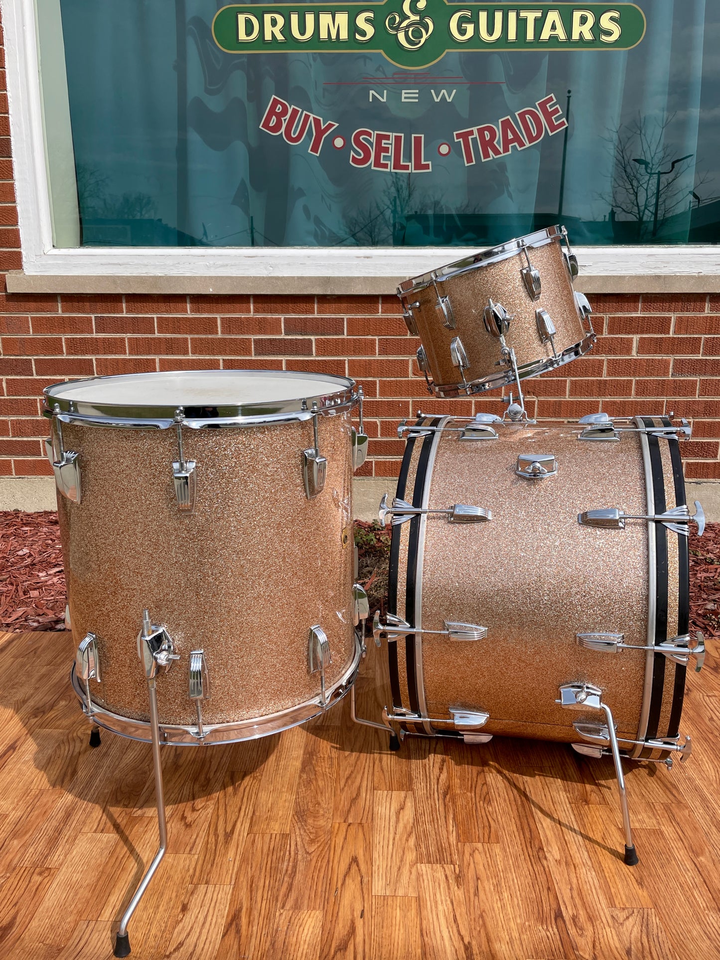 1964 Ludwig Super Classic Drum Set Champagne Sparkle 22/13/16