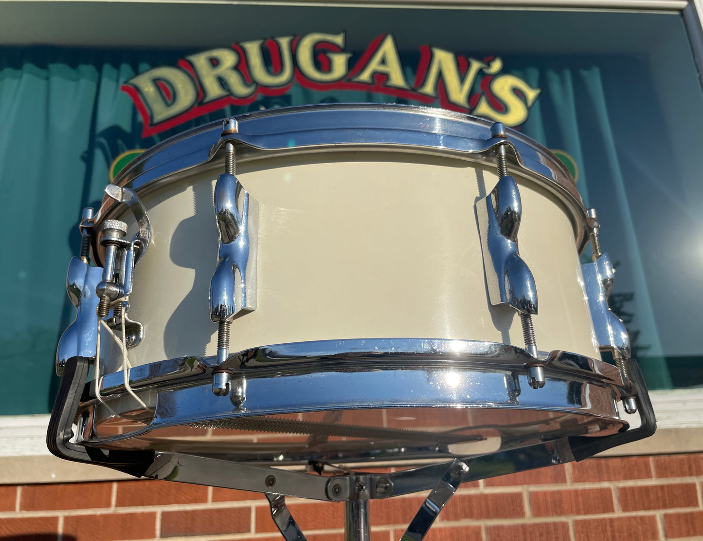 1960s Olympic 5.5x14 No. 1002 De Luxe Snare Drum White Duroplastic