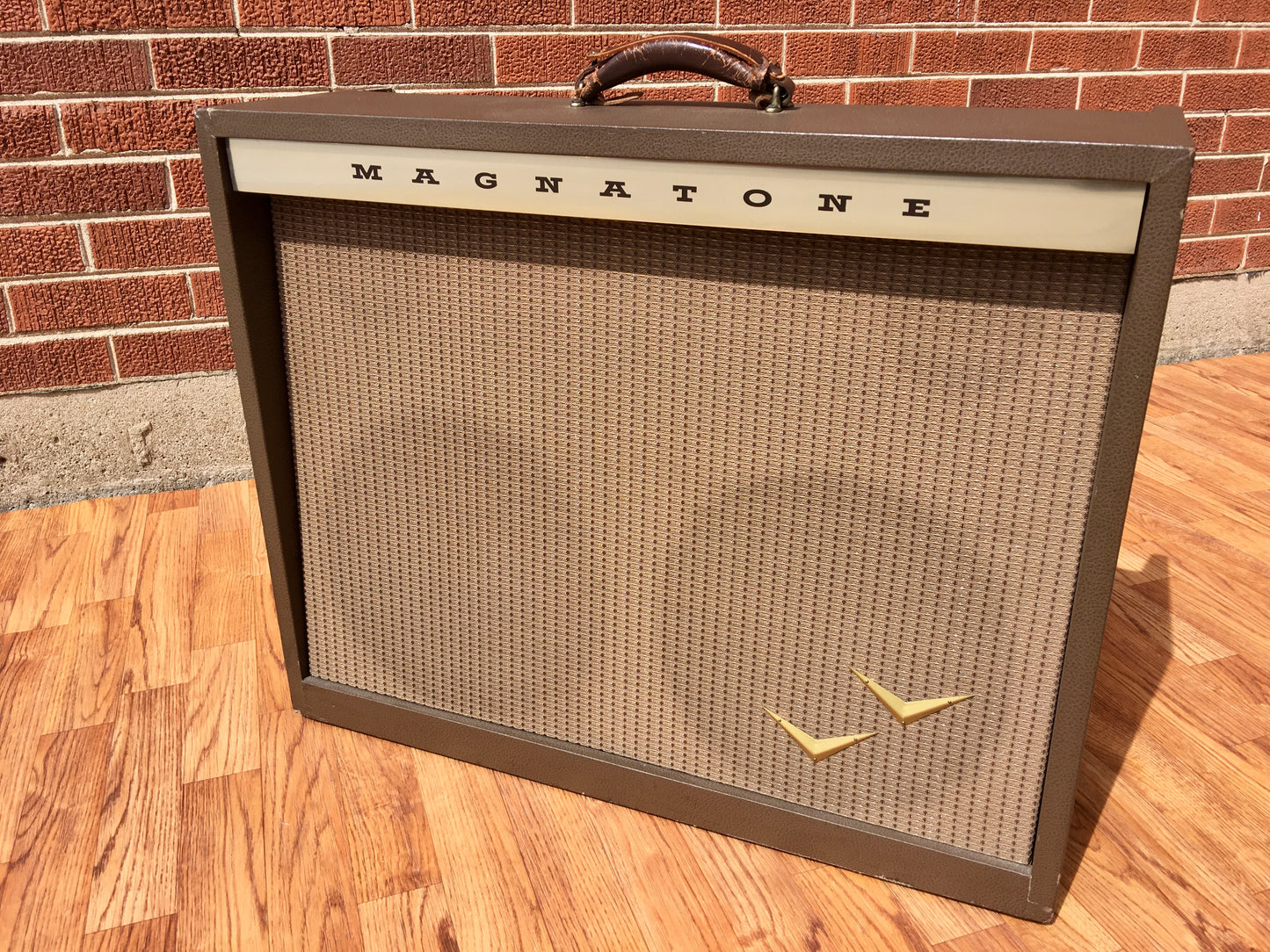 1959 Magnatone 280 Double V 2x12 High Fidelity Stereo Guitar Combo Amplifier Brown Tolex 280A