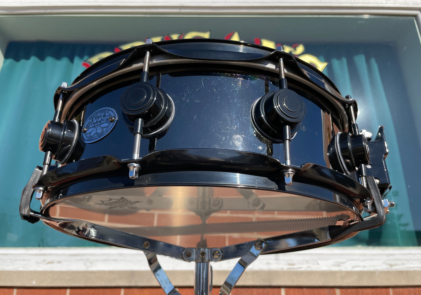 Drum Workshop 5x14 Nickel Over Brass Snare Drum Black 10-Lug DW