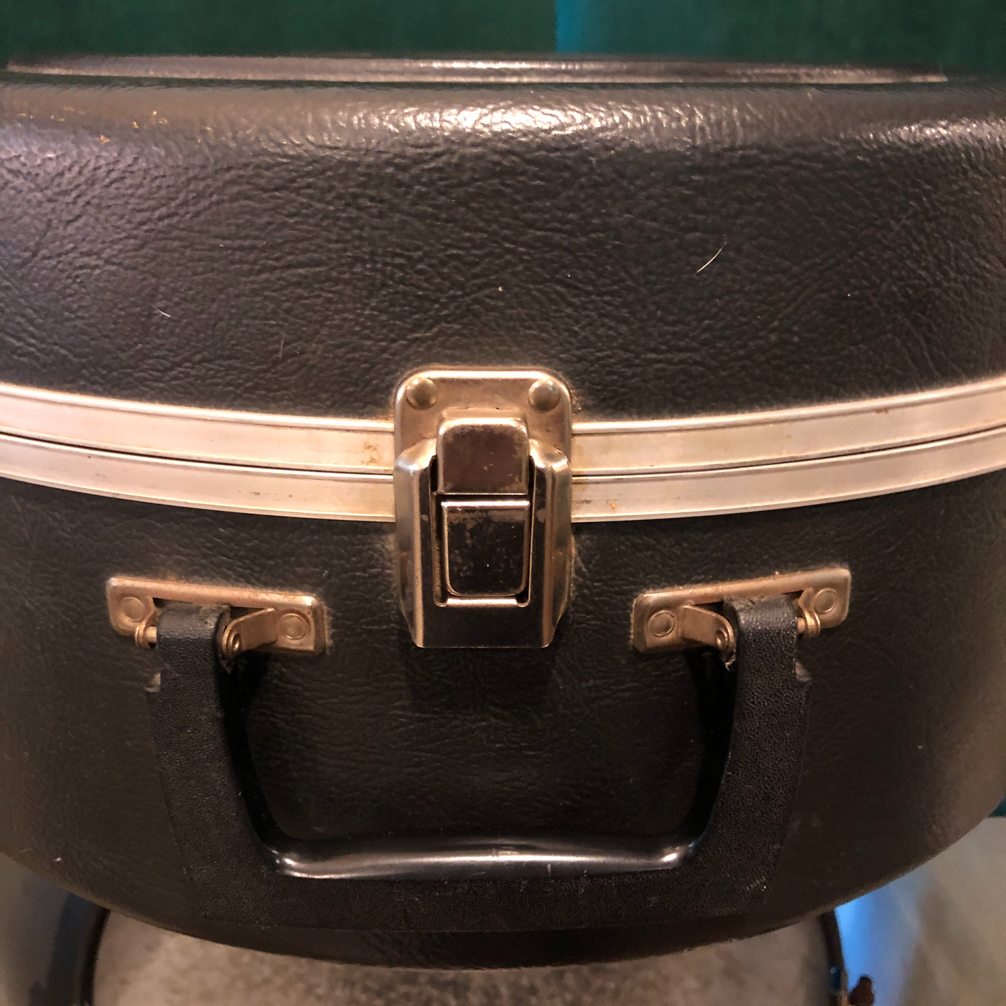 1960s Ludwig Contoura Hardshell Snare Drum Case w/ Red Plush Lining