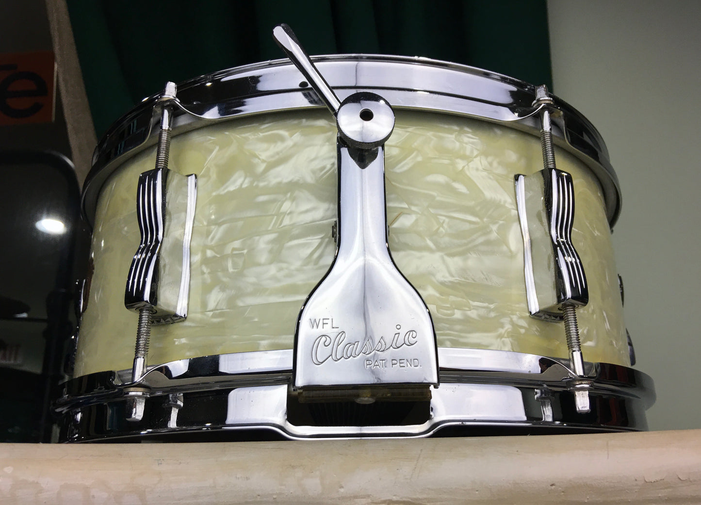 1948-52 WFL Ludwig 5.5x13 "Classic Porto Pak" Snare Drum White Marine Pearl