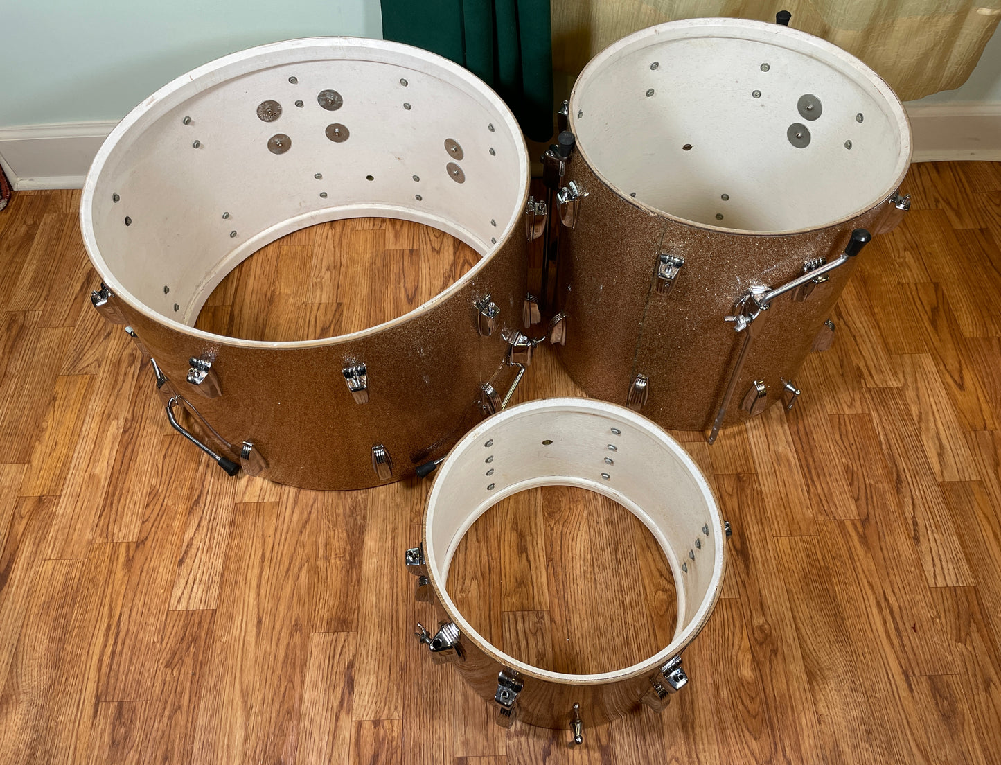 1964 Ludwig Super Classic Drum Set Champagne Sparkle 22/13/16