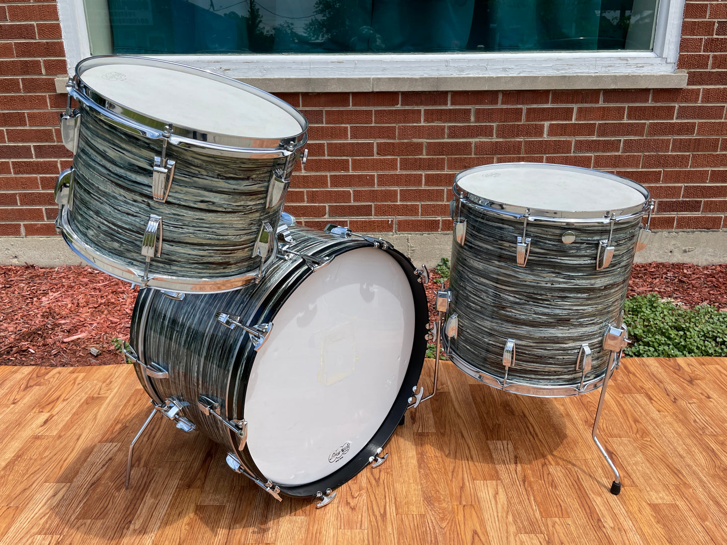 1968 Ludwig Super Classic Drum Set Oyster Blue Pearl 22/13/16