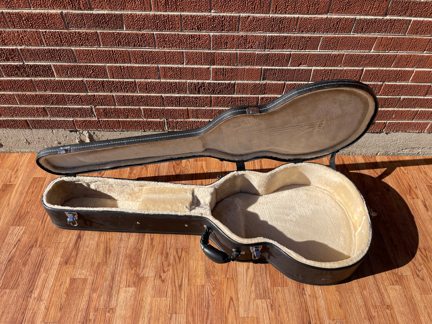 Tacoma Thunderchief Acoustic Bass Case 4-String/5-String