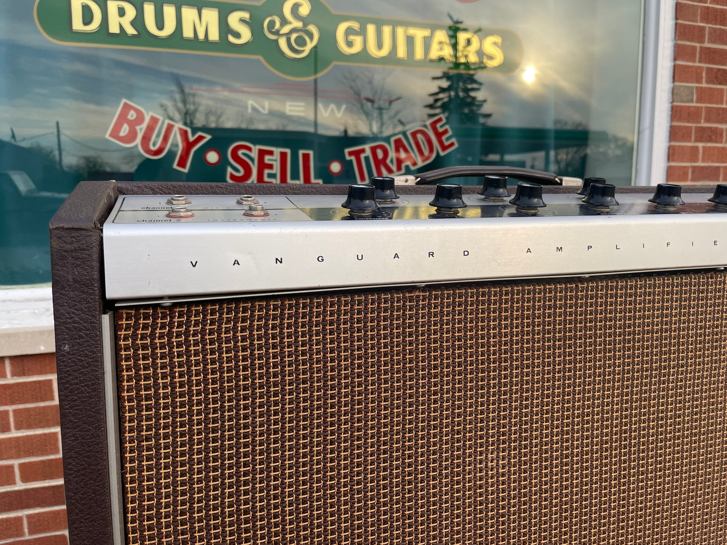 1962 Gibson GA-77RVT Vanguard Guitar Combo Amplifier Reverb Tremolo Amp