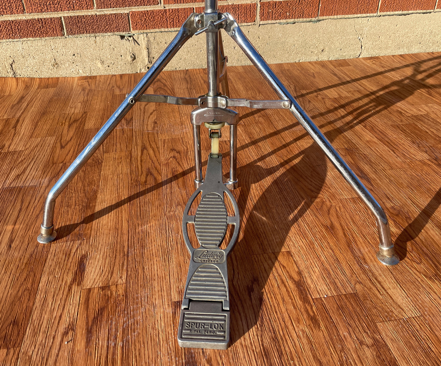 1970s Ludwig No. 1130 Atlas Tubular Spur-Lok Hi-Hat Stand w/ Swivel Feet