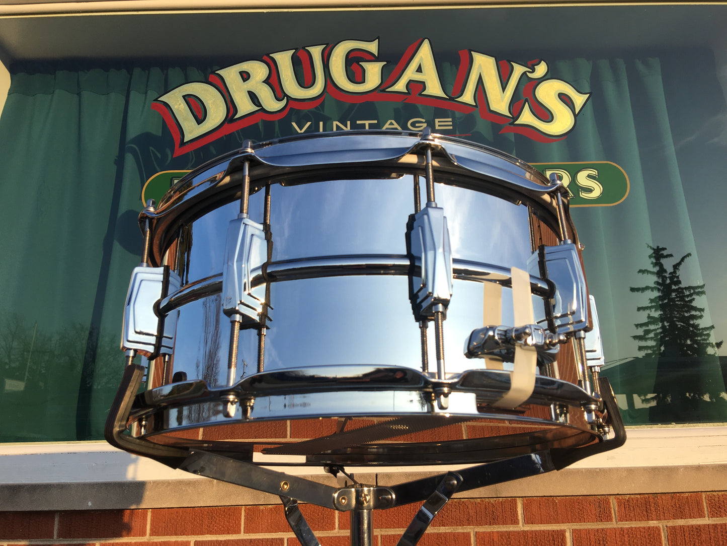 Ludwig 6.5x14 LM402 Supraphonic 6.5X14 Snare Drum - Lightly Used
