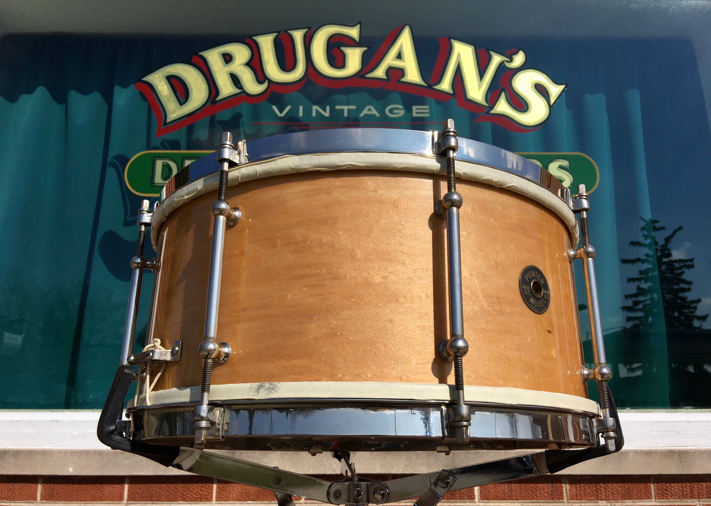 1946 Ludwig Pioneer 6.5x14 8 Lug Snare Drum Natural Maple