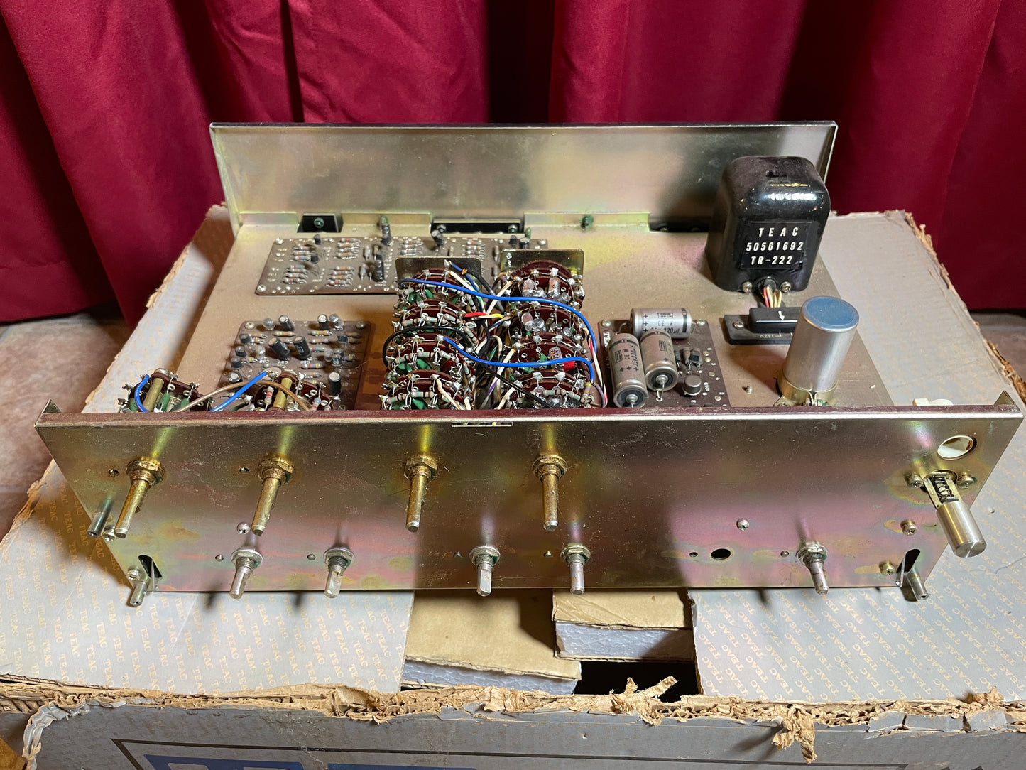 TEAC Consort Series AF-201 Multi-Channel Filter Unit 3-Way / 2-Way Crossover