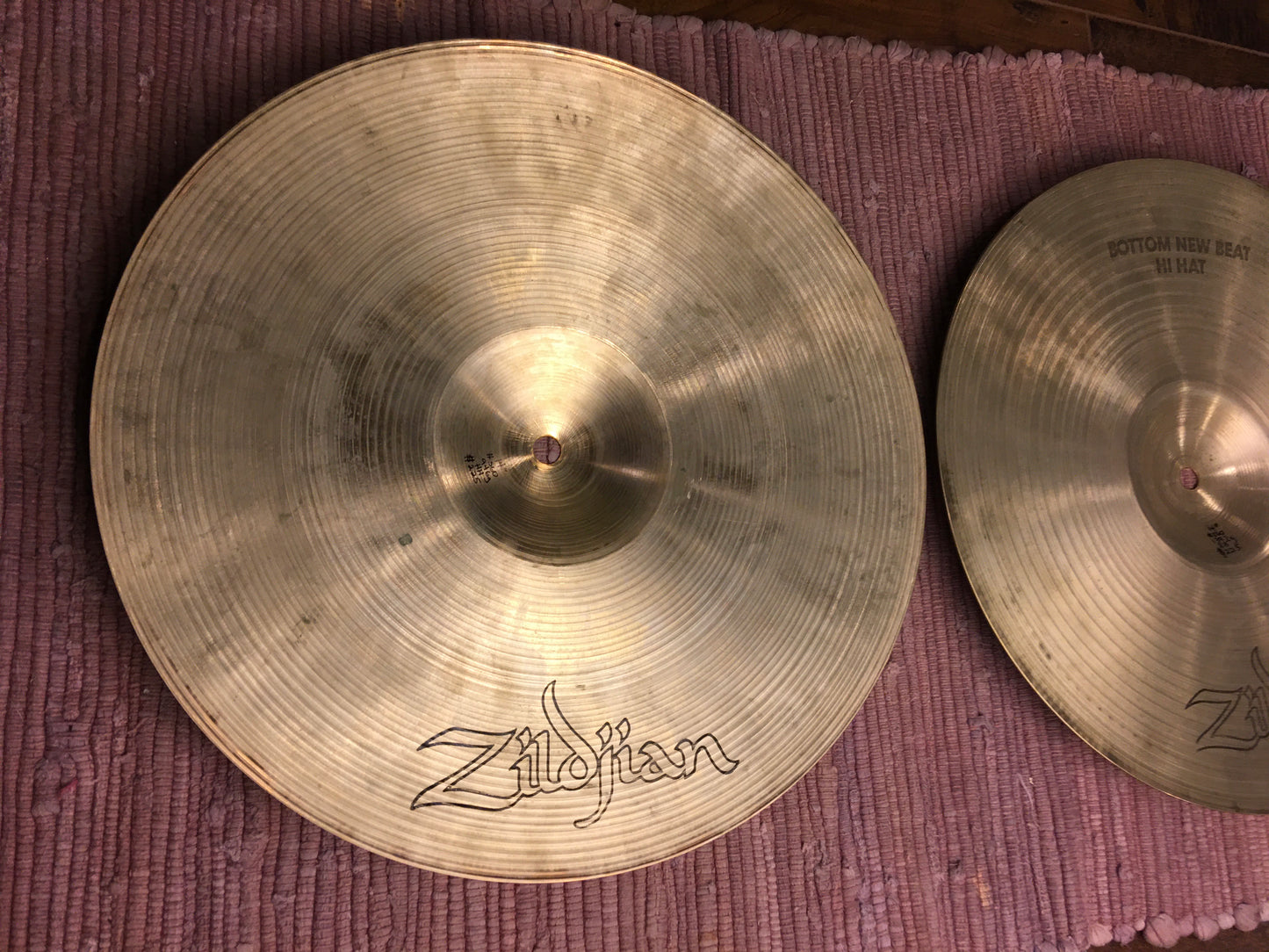 14" 1970s Zildjian A New Beat Hi Hat Cymbals 946/1392g #560