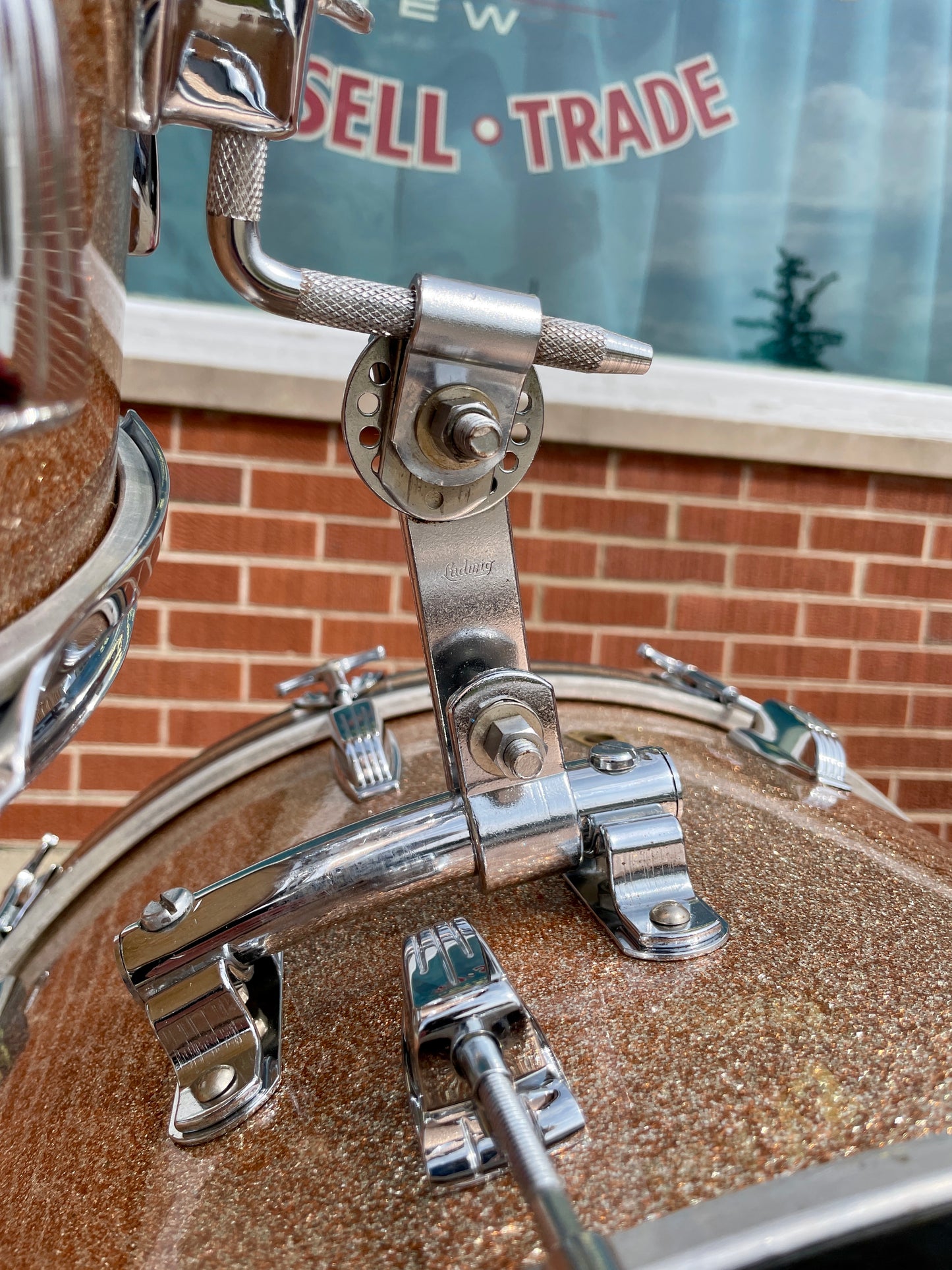 1964 Ludwig Super Classic Drum Set Champagne Sparkle 22/13/16