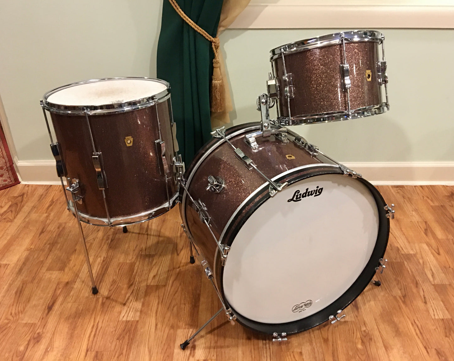 1967 Ludwig Club Date Drum Set Burgundy Sparkle 20/12/14