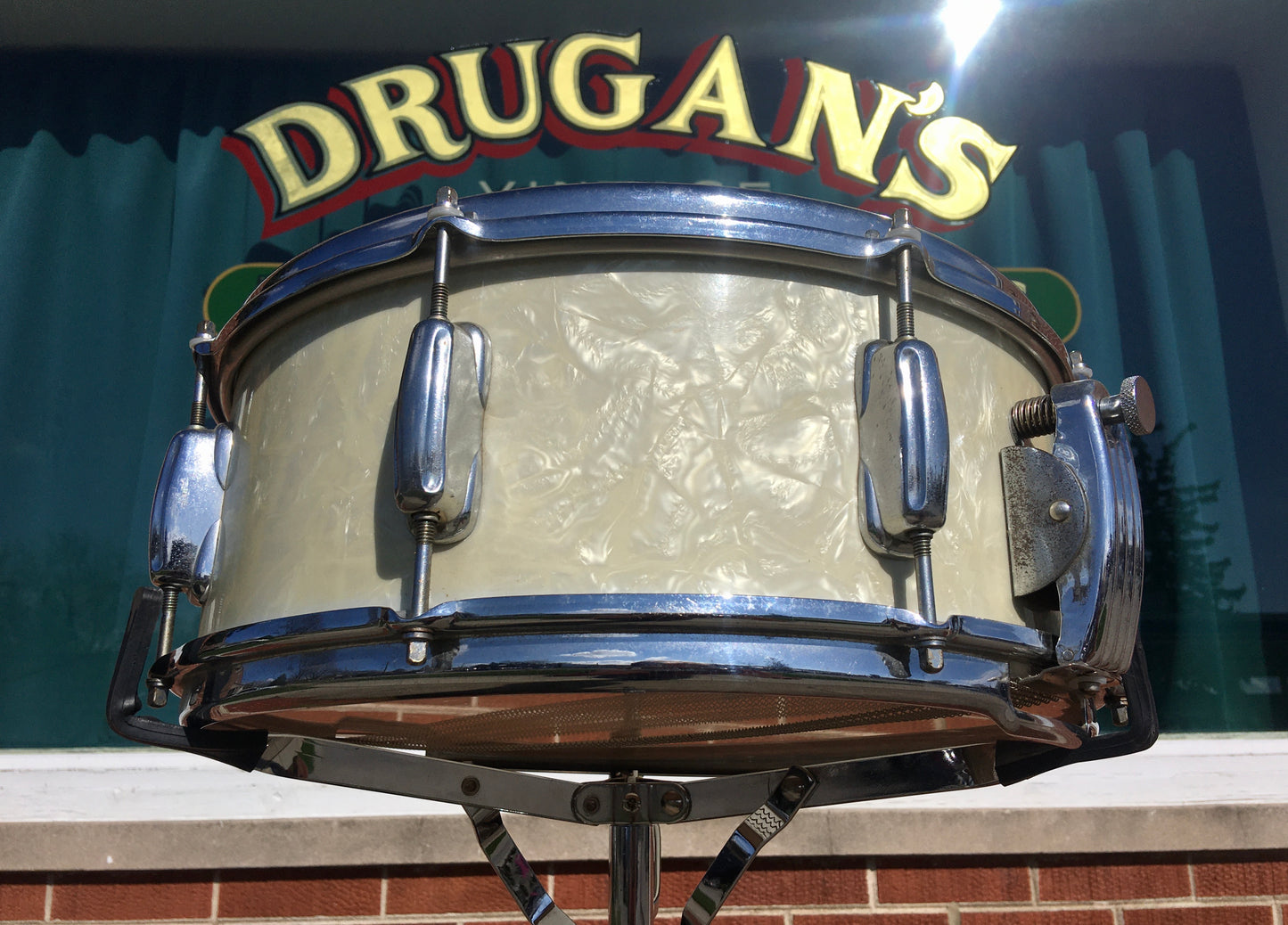 1956-59 Slingerland 5.5x14 Radio King Snare Drum White Marine Pearl