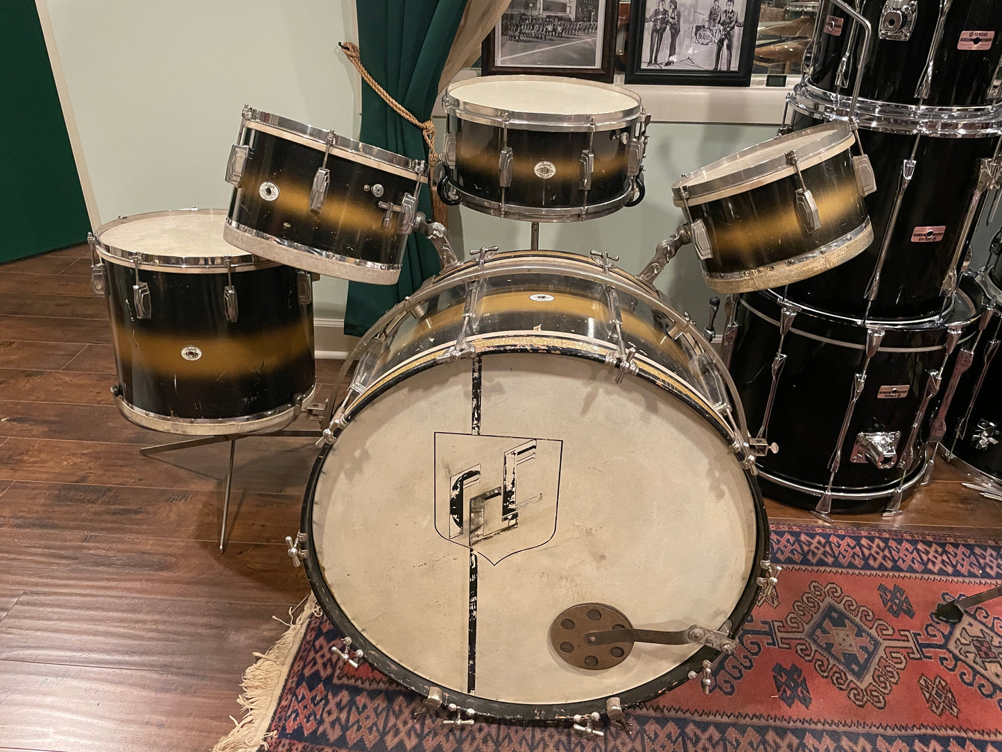 1940 Ludwig & Ludwig Swing Sensation Pre-War Drum Set Black/Gold Duco