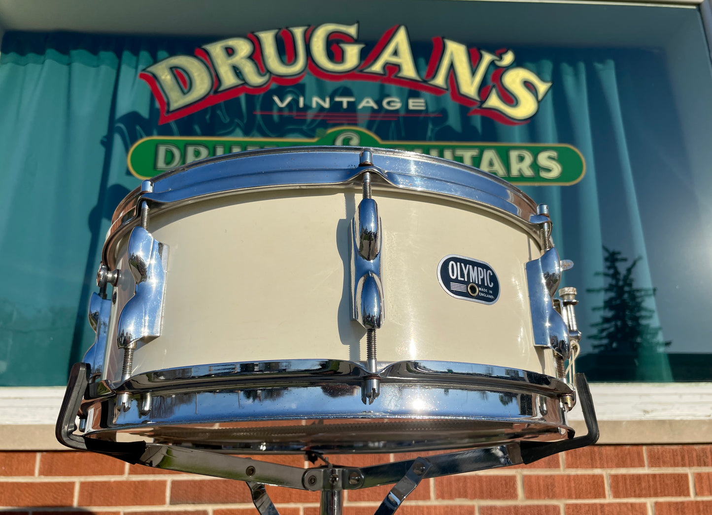 1960s Olympic 5.5x14 No. 1002 De Luxe Snare Drum White Duroplastic