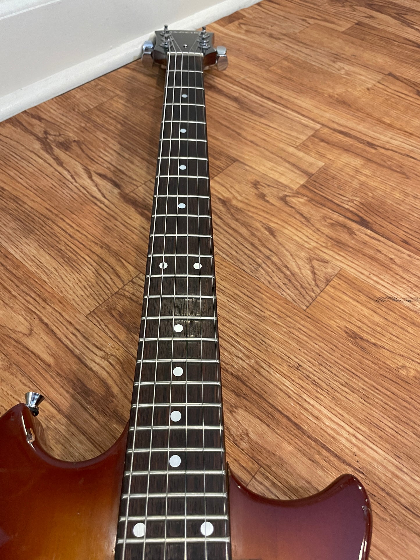 Vintage Madeira by Guild EG-250 Les Paul Double Cut Sunburst MIJ Electric Guitar