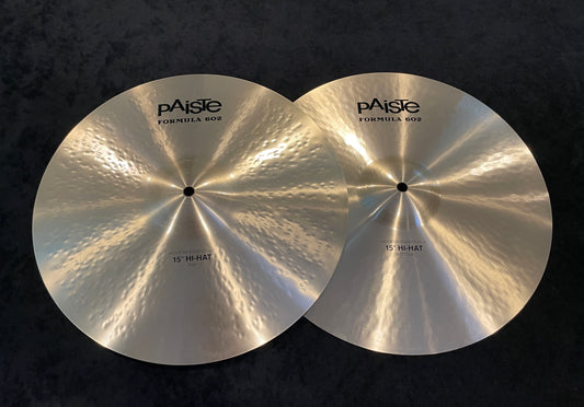 15" Paiste Formula 602 Modern Essentials Hi-Hat Cymbal Pair 1050g/1338g