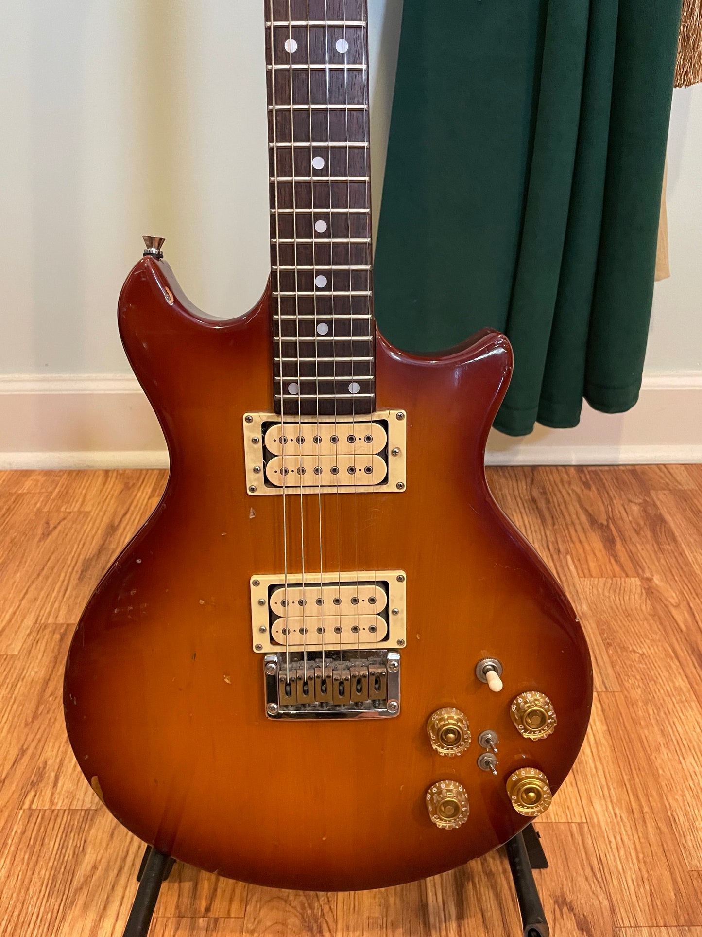 Vintage Madeira by Guild EG-250 Les Paul Double Cut Sunburst MIJ Electric Guitar