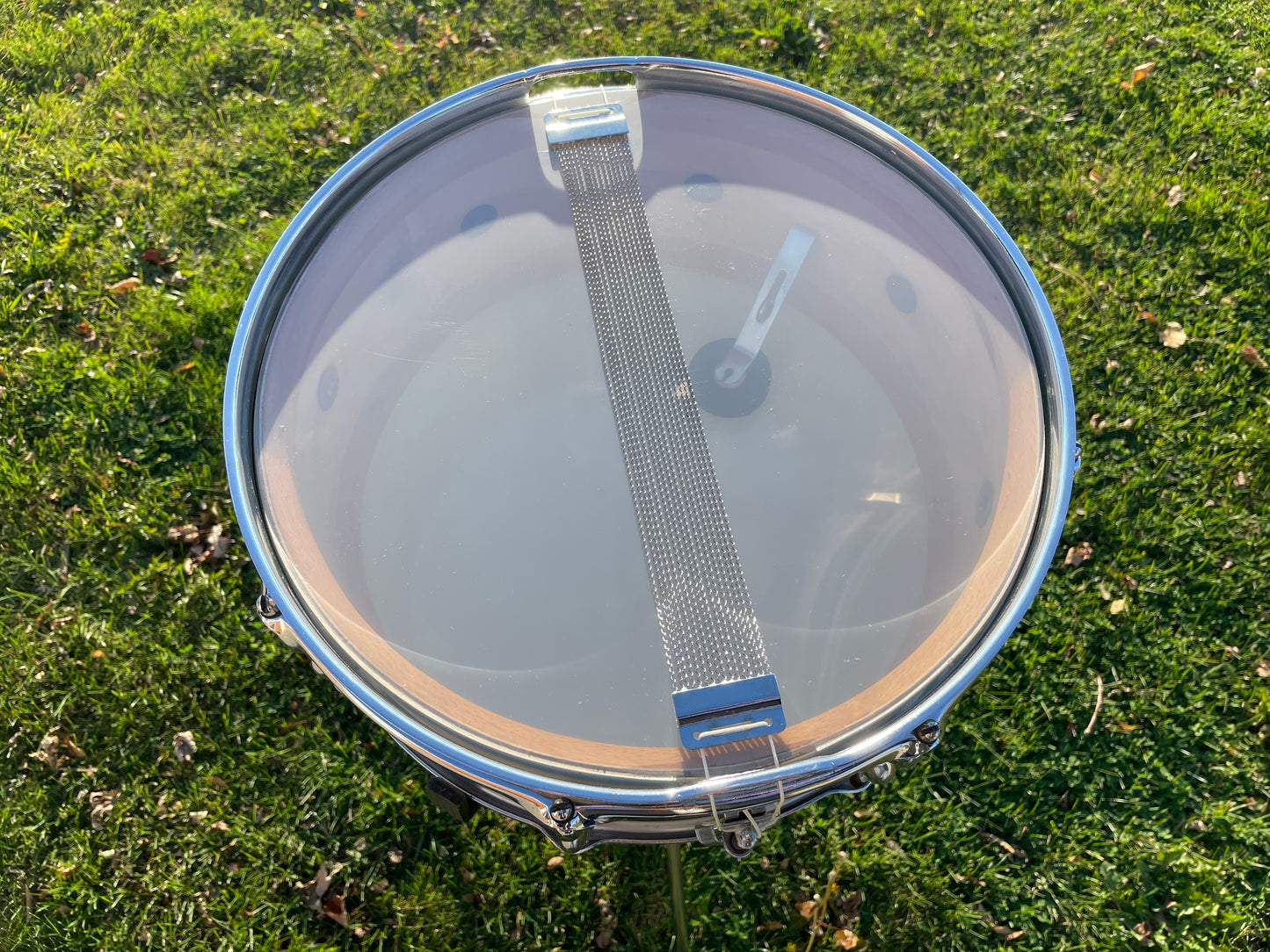 1960s Olympic 5.5x14 No. 1002 De Luxe Snare Drum White Duroplastic
