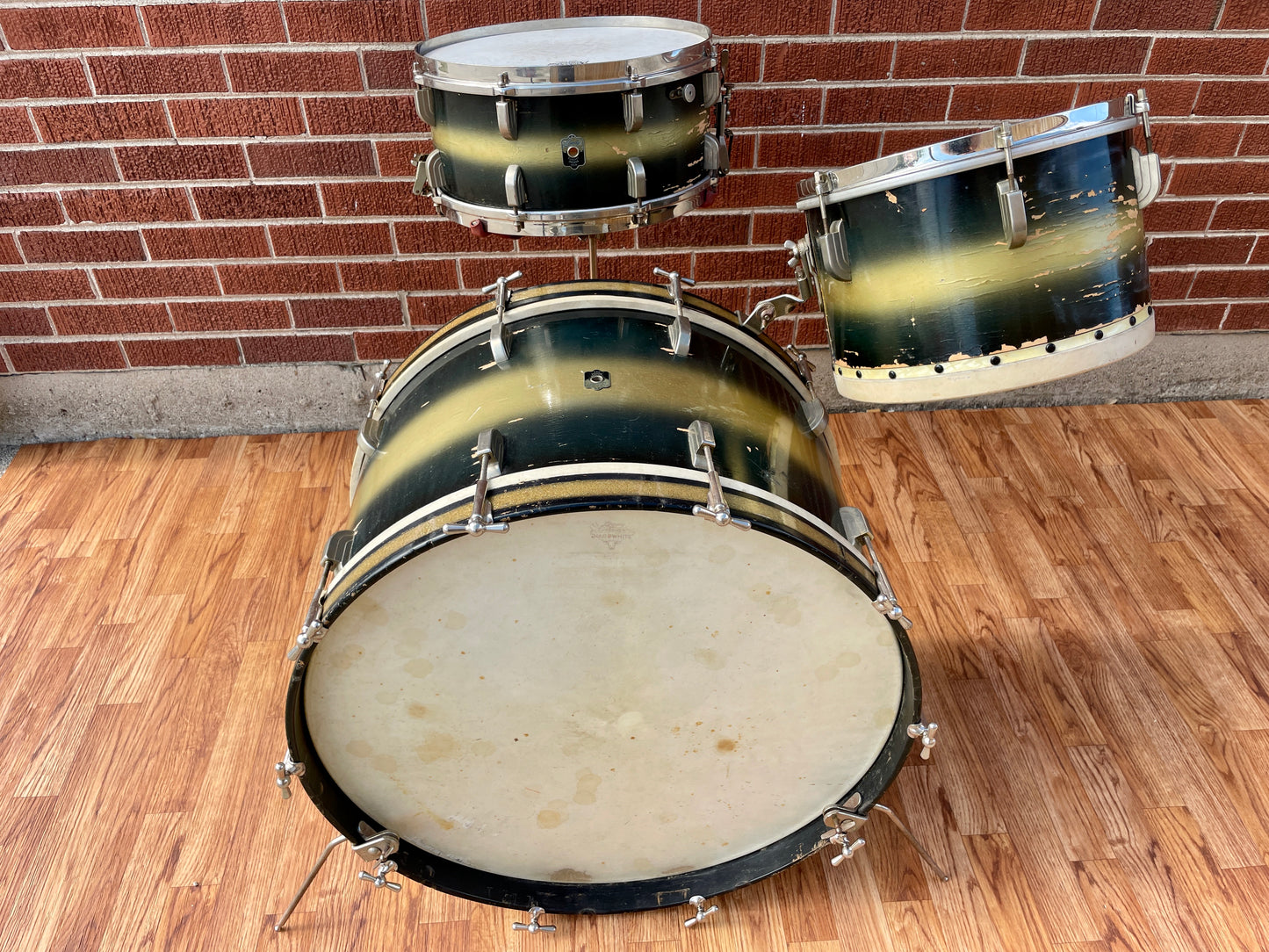 1948 Leedy Broadway Swingster Outfit Snare, Tom, Bass Drum Blue / Silver Duco 24/13/6.5x14