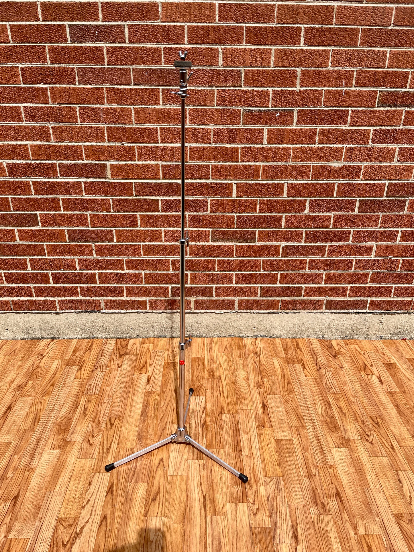 1970s Slingerland 33F Flush Base Straight Cymbal Stand Red Label Flat Base