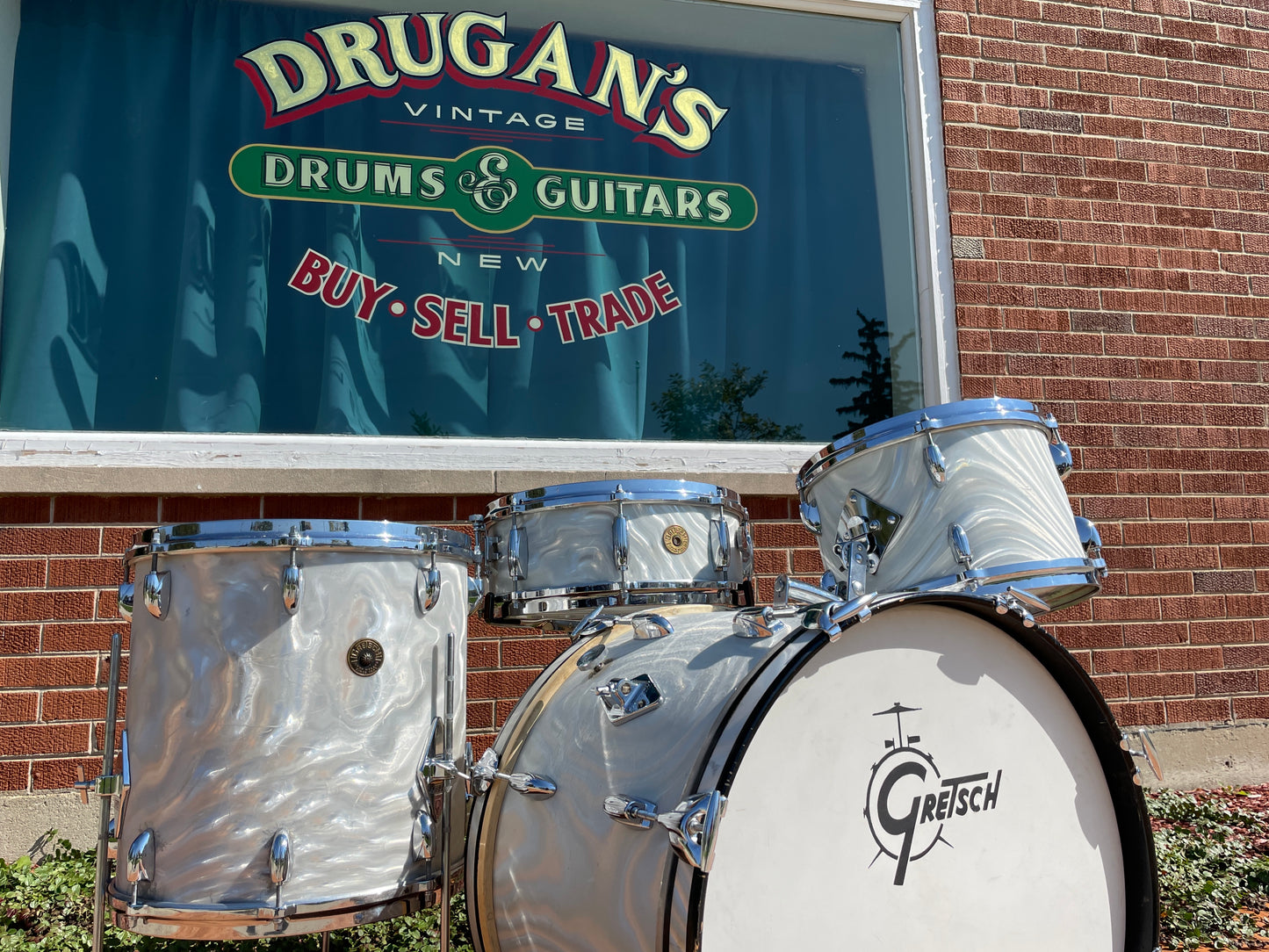1960s Gretsch Progressive Jazz Drum Set Silver (White) Satin Flame