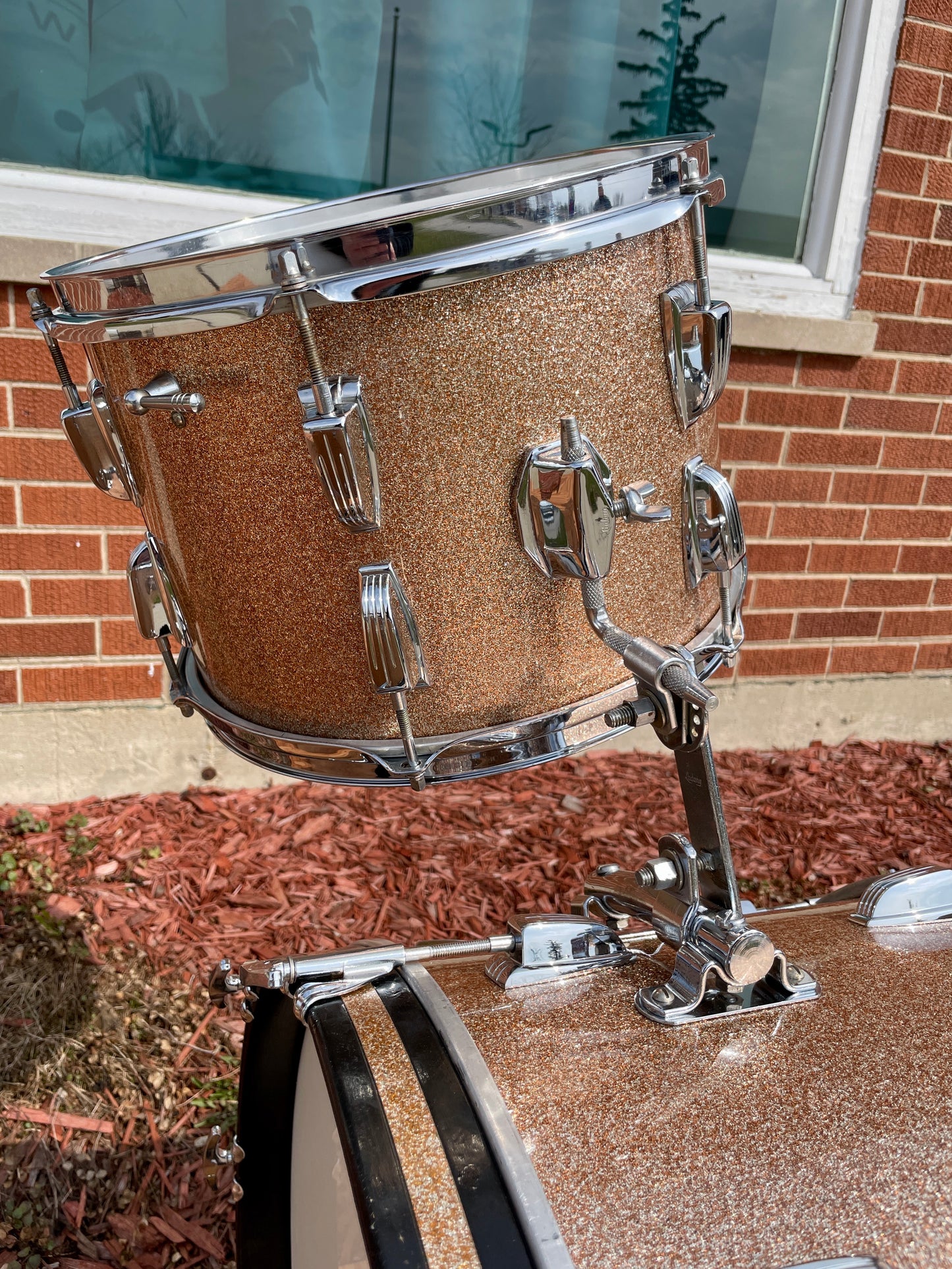 1964 Ludwig Super Classic Drum Set Champagne Sparkle 22/13/16
