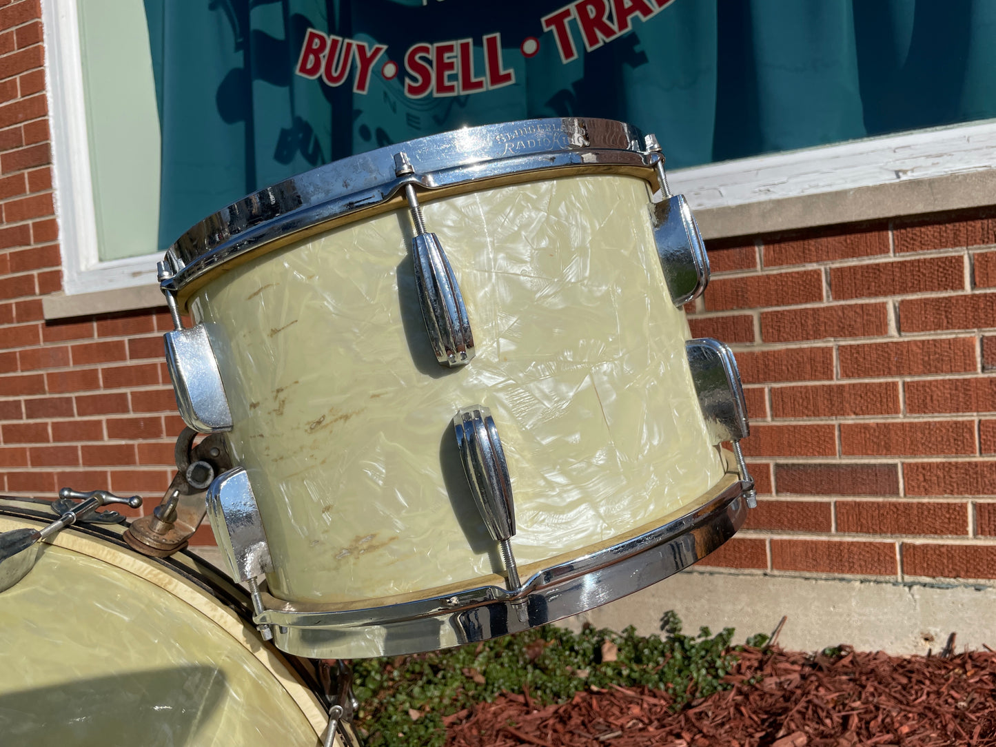 Vintage 1940s Slingerland Radio King Drum Set White Marine Pearl Cloud Badge *Video Demo*