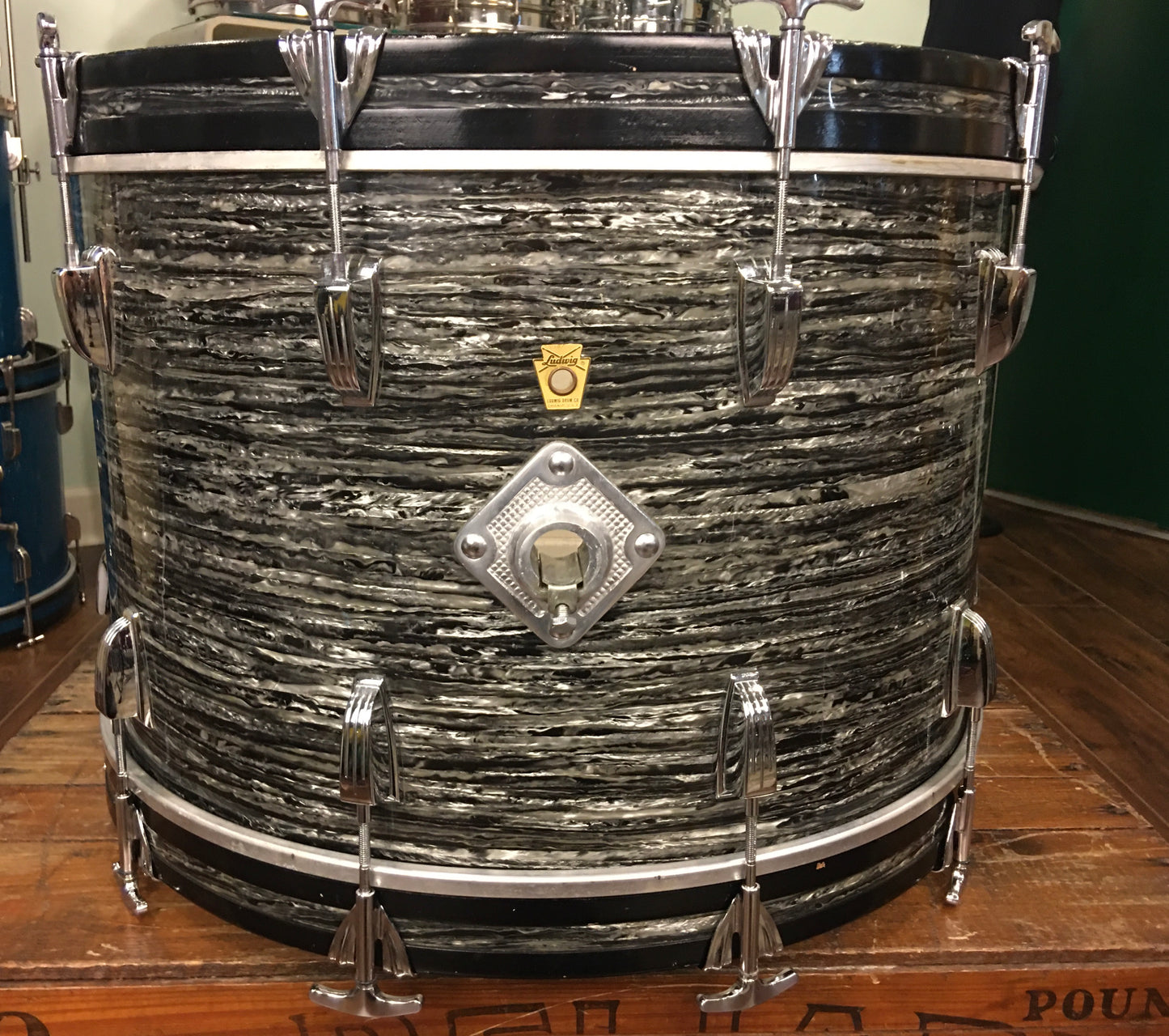 1967 Ludwig 14x22 Oyster Black Pearl Hollywood Bass Drum