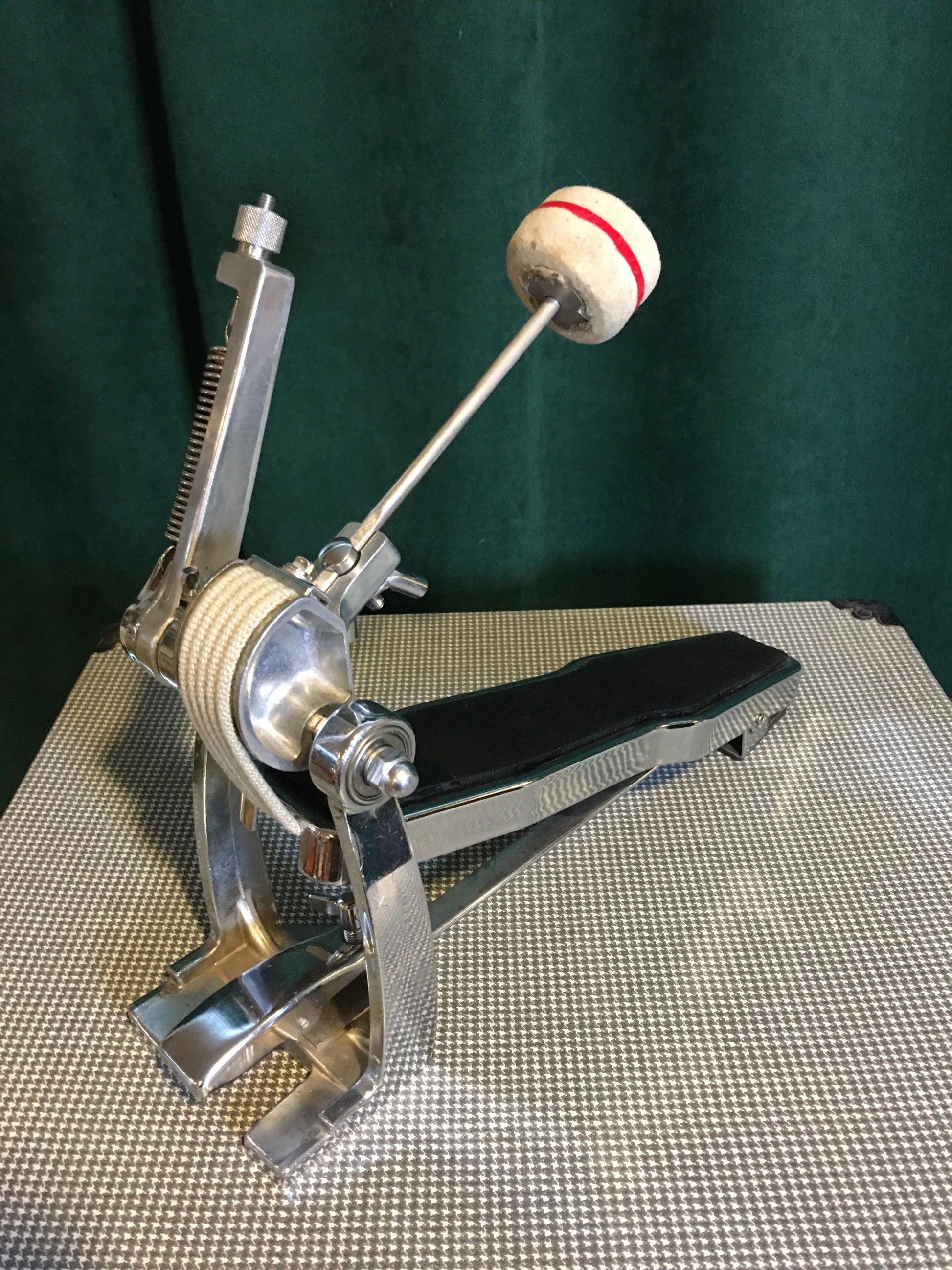 Sonor Vintage Cymbal Holder, for Bass Drum Shell Mount Sonor Vintage Cymbal Holder, for Bass Drum Shell Mount