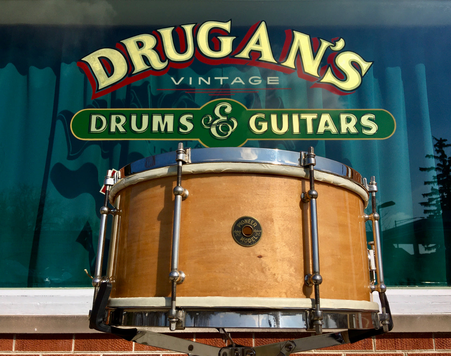 1946 Ludwig Pioneer 6.5x14 8 Lug Snare Drum Natural Maple