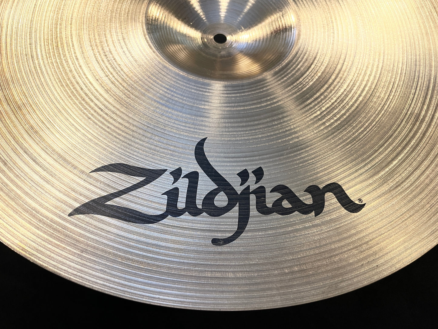 19" Zildjian A Medium Thin Crash Cymbal 1806g