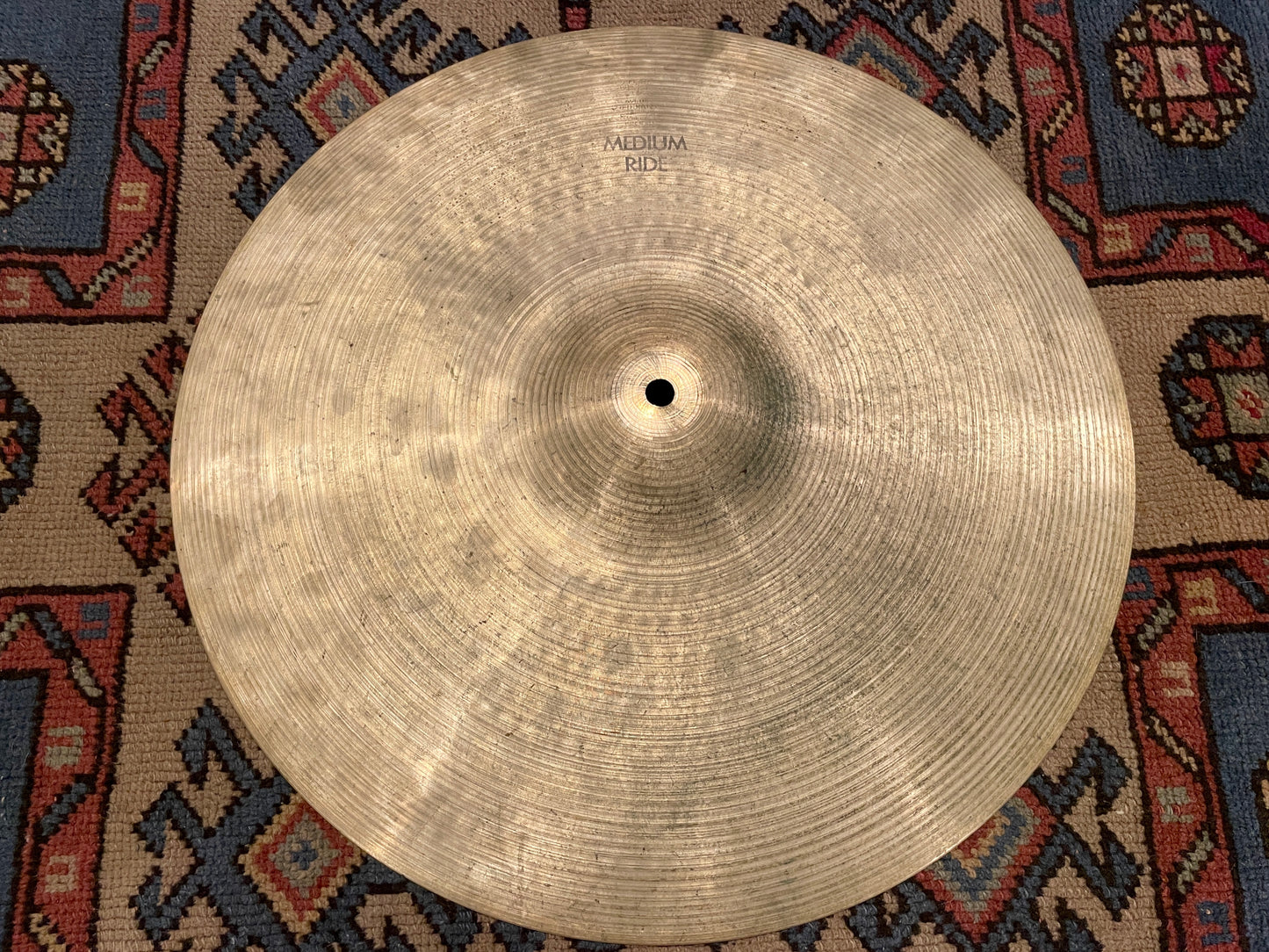 18" Zildjian A 1960s Medium Ride Crash Cymbal 1414g #624