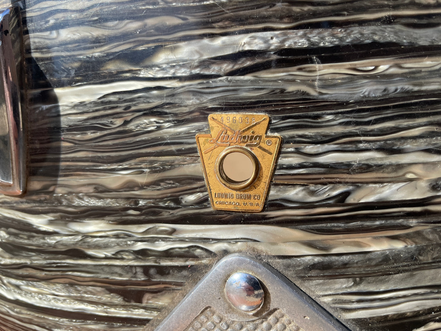 Ludwig 14x22 Hollywood Bass Drum Oyster Black Pearl