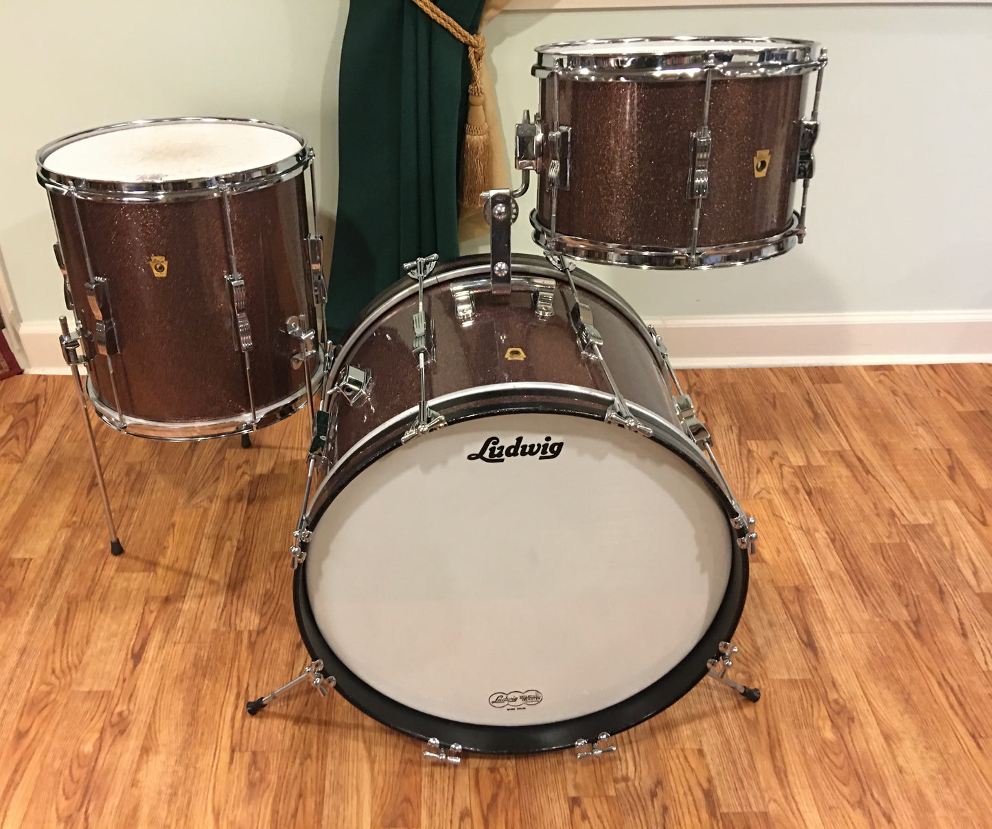 1967 Ludwig Club Date Drum Set Burgundy Sparkle 20/12/14