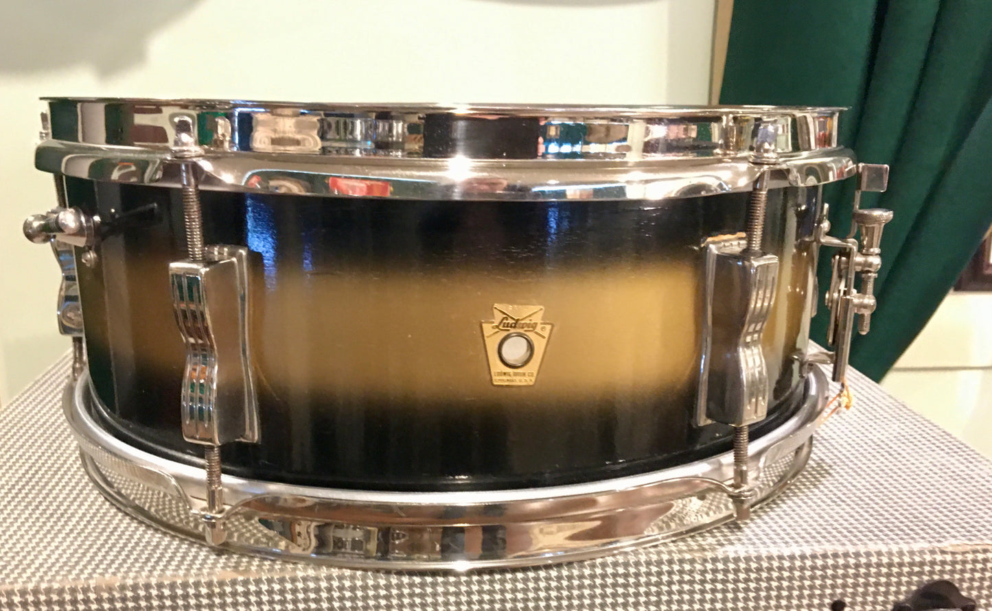1965 Ludwig Pioneer 5x14 Black / Gold  Snare Drum