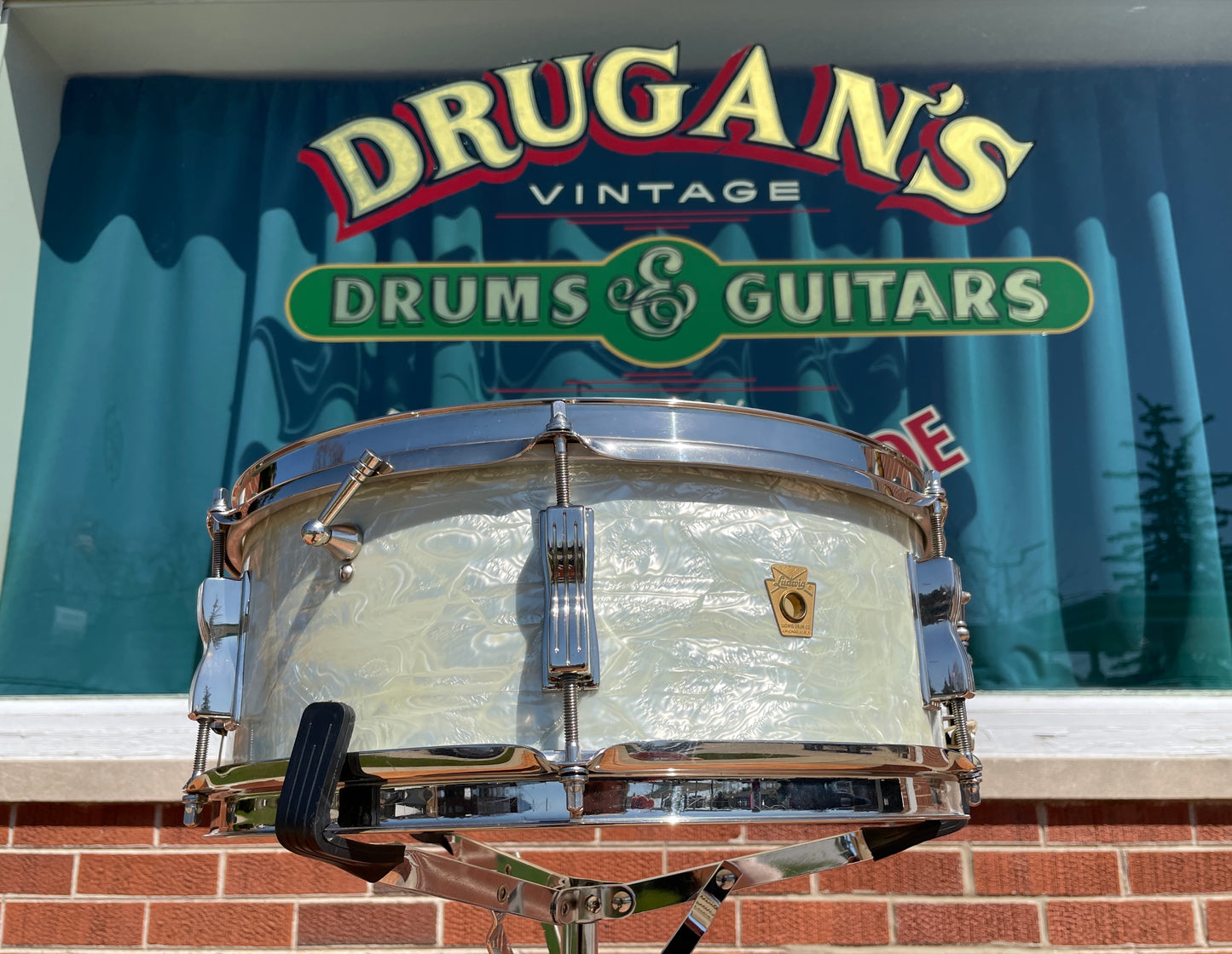 1965 Ludwig 5x14 Pioneer Snare Drum White Marine Pearl