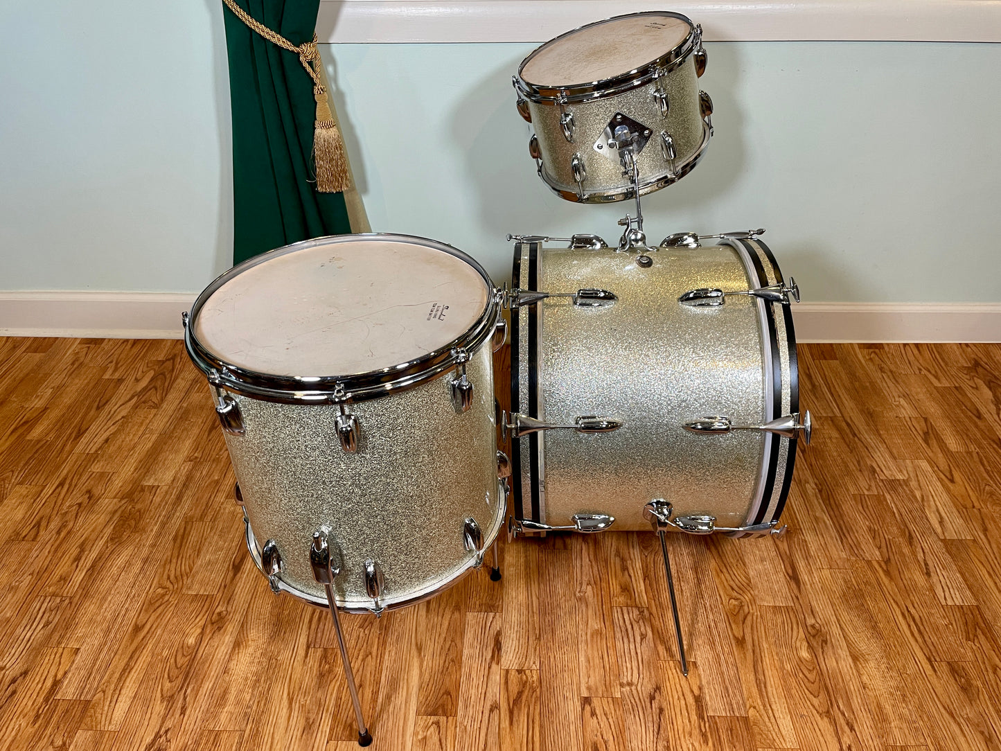 1965 Slingerland Modern Jazz No. 9N Drum Set Silver Sparkle 20-12-14