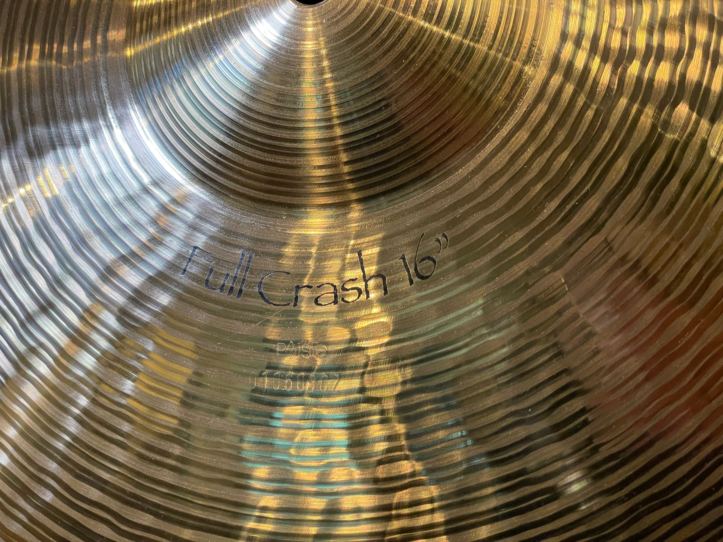 16" Paiste Signature Full Crash Cymbal 992g