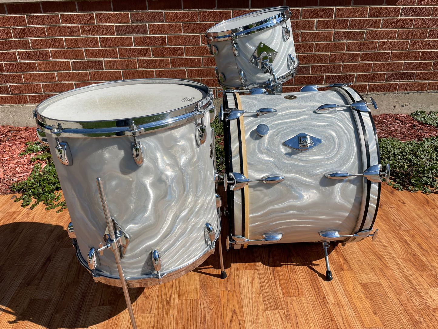 1960s Gretsch Progressive Jazz Drum Set Silver (White) Satin Flame