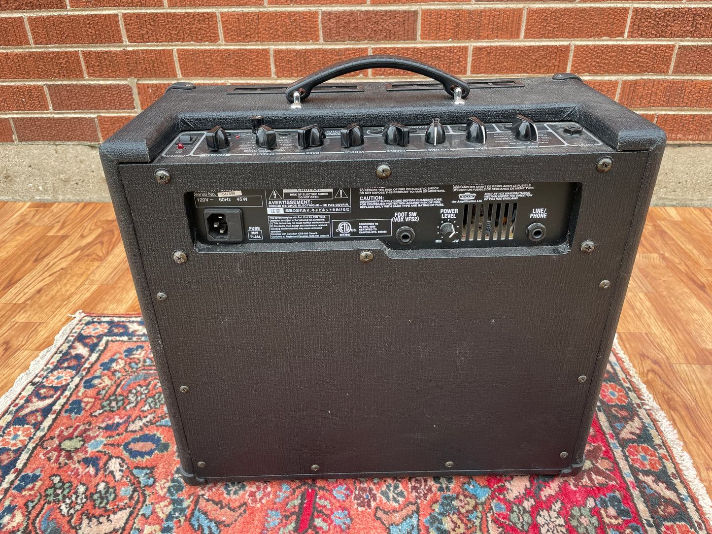 Vox AD30VT Valvetronix Guitar Combo Amplifier w/ Effects