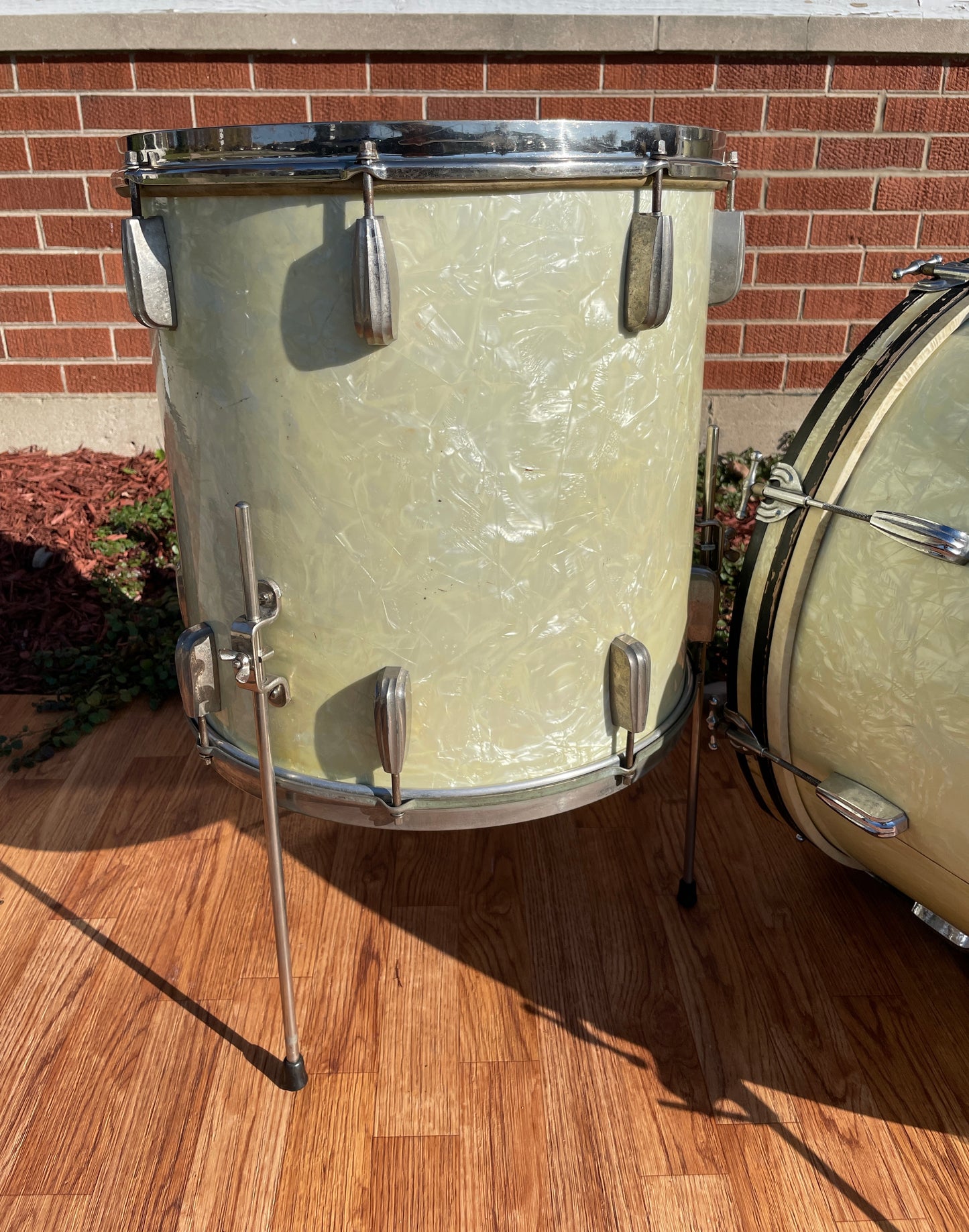 Vintage 1940s Slingerland Radio King Drum Set White Marine Pearl Cloud Badge *Video Demo*