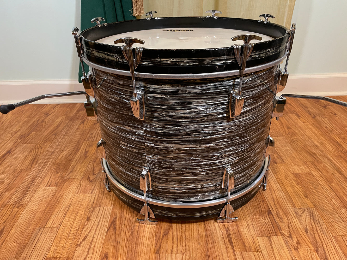 1966 Ludwig 14x20 Down Beat Bass Drum Oyster Black Pearl