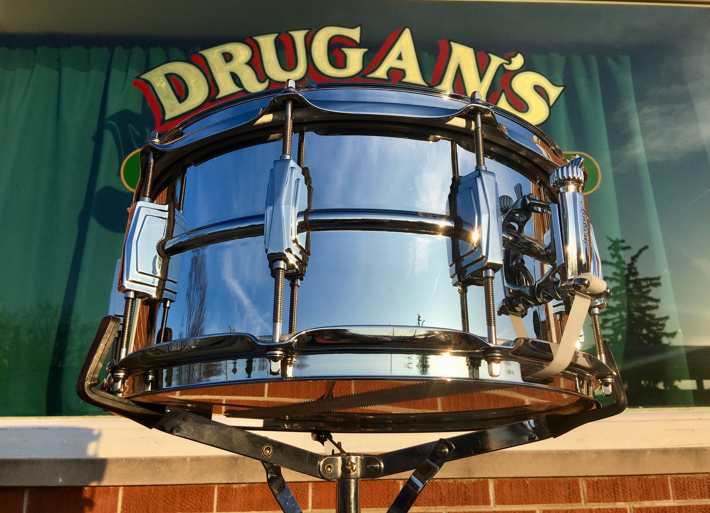 Ludwig 6.5x14 LM402 Supraphonic 6.5X14 Snare Drum - Lightly Used