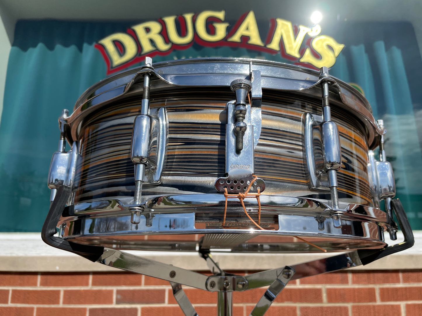 1971 Ludwig Standard 5x14 Snare Drum Gold Strata