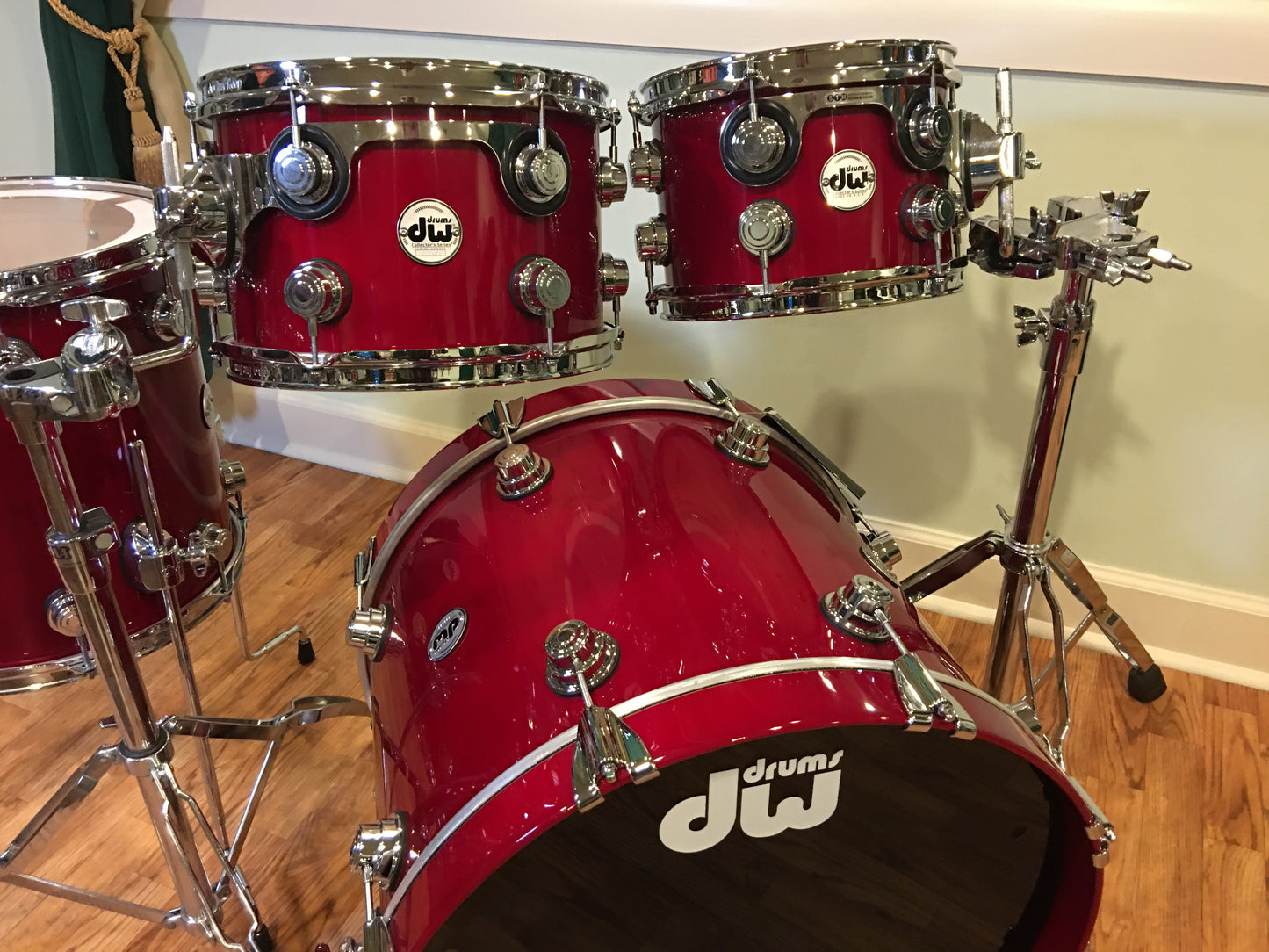DW Collector's Series Maple Standard 4pc Drum Set Matador Red Lacquer 20/10/12/14