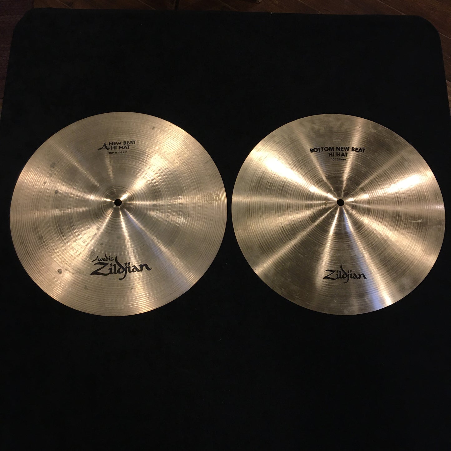 15" Zildjian New Beat Hi-Hat Cymbals 1094g/1520g